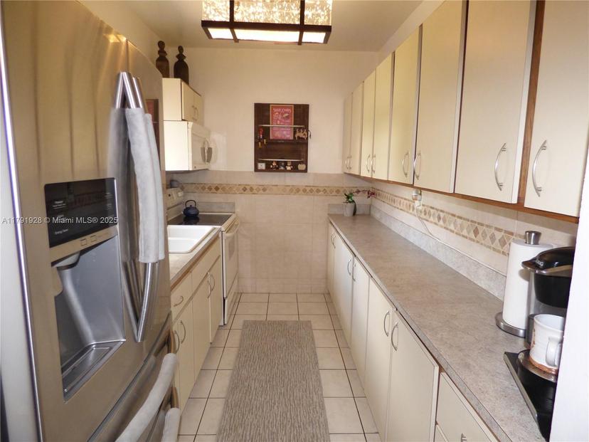 Picture of 1487 NE 179Th St, North Miami Beach FL 33162