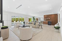 Picture of 2350 NE 193 St, Miami, FL 33180