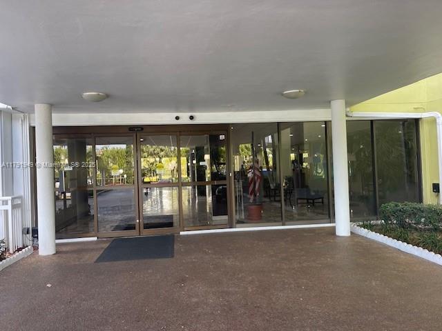 Picture of 4400 Hillcrest Dr # 701B, Hollywood FL 33021
