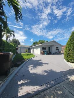 Picture of 25 E 53Rd Ter, Hialeah, FL 33013