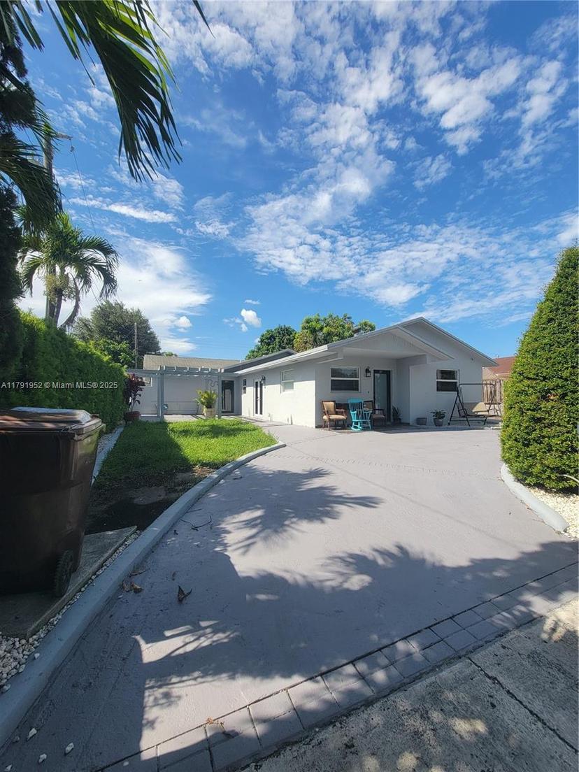 Picture of 25 E 53Rd Ter, Hialeah FL 33013