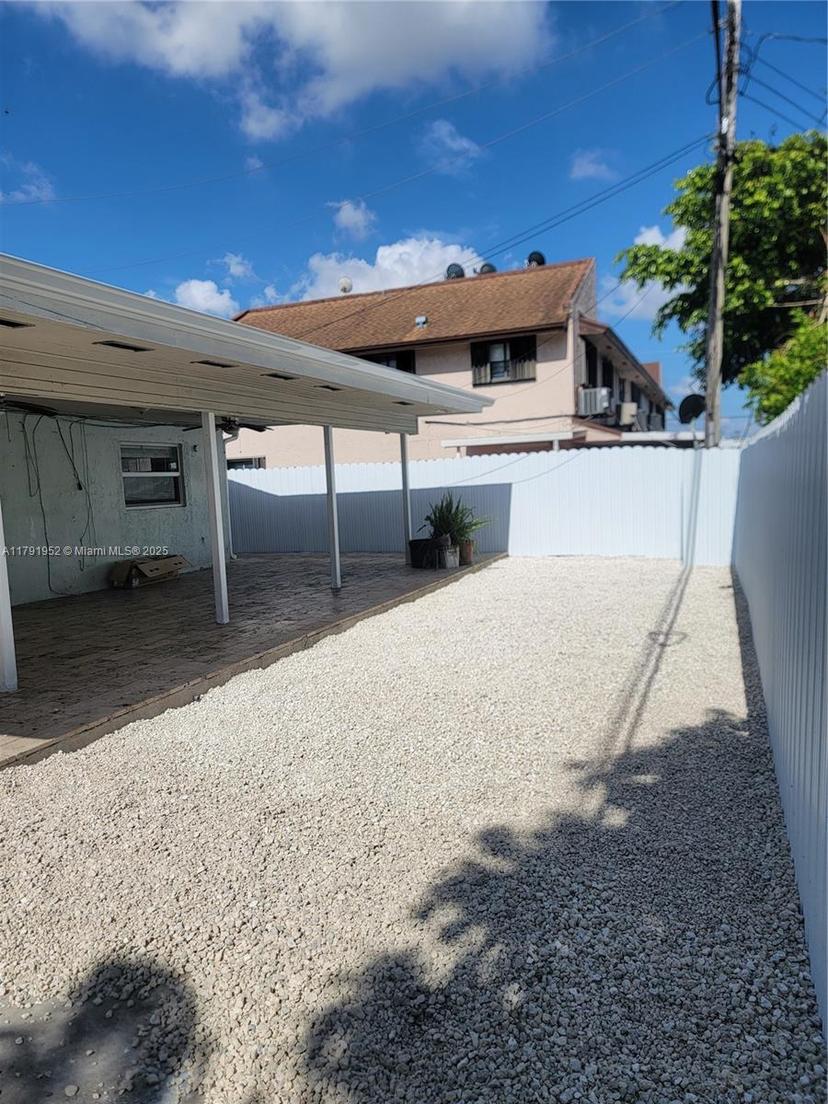Picture of 25 E 53Rd Ter, Hialeah FL 33013