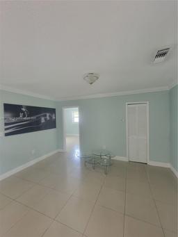 Picture of 25 E 53Rd Ter, Hialeah, FL 33013
