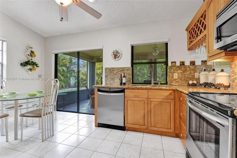 Picture of 8215 NW 85Th Ave, Tamarac FL 33321