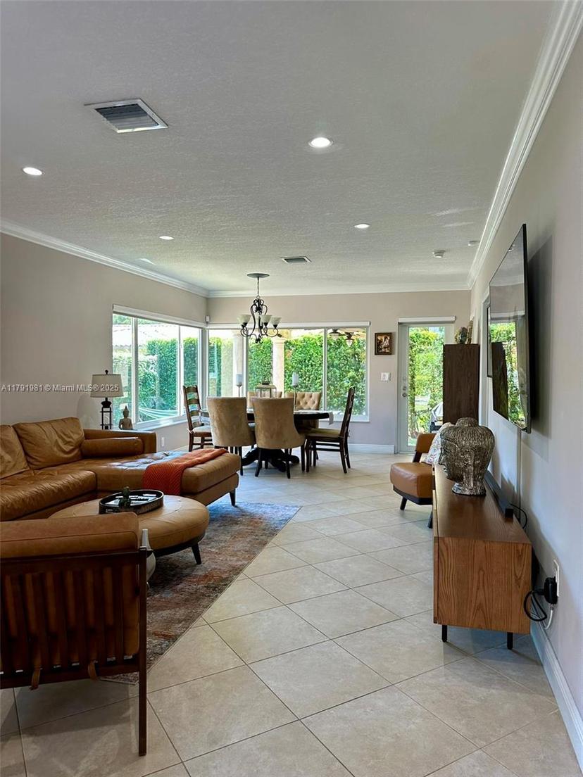 Picture of 814 Capri St, Coral Gables FL 33134
