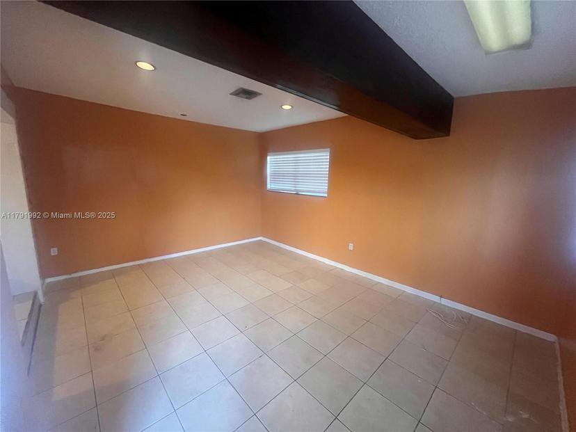 Picture of 1330 NE 212Th Ter, Miami FL 33179