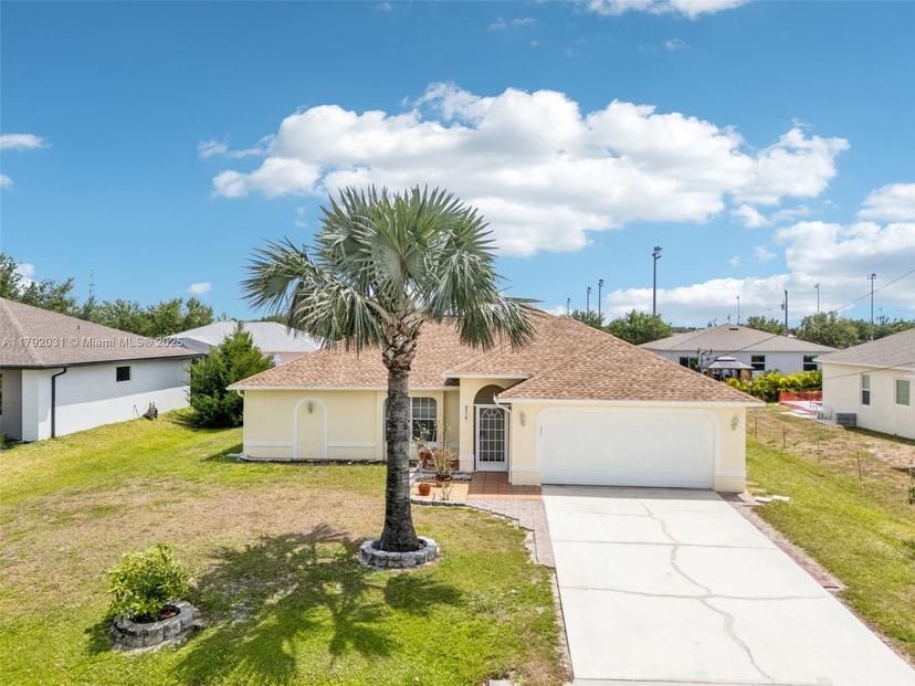 Picture of 2716 SW 2Nd Ln, Cape Coral FL 33991