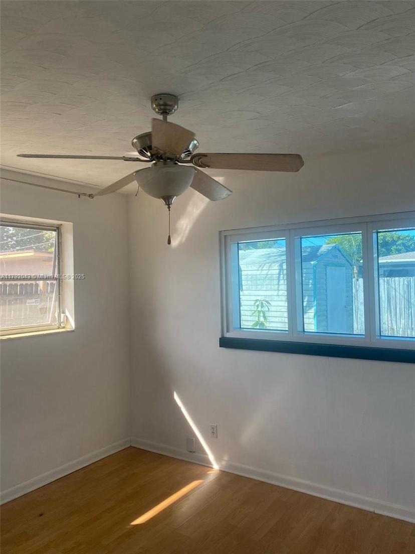 Picture of 625 W Dayton Cir, Fort Lauderdale FL 33312
