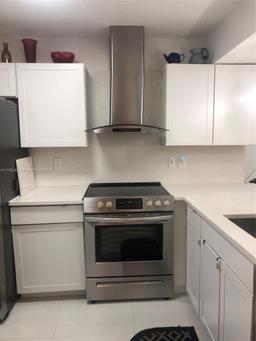 Picture of 1101 Bahama Bnd # B2, Coconut Creek, FL 33066