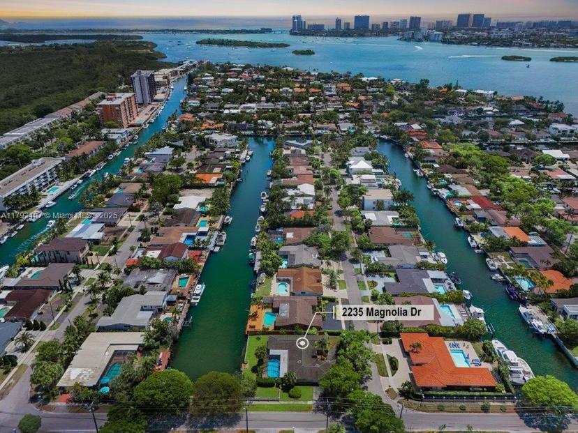 Picture of 2235 Magnolia Dr, North Miami FL 33181