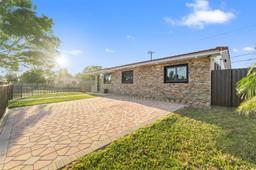 Picture of 11981 SW 178Th Ter, Miami, FL 33177