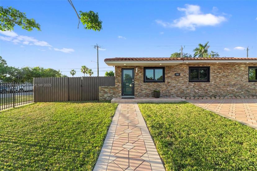 Picture of 11981 SW 178Th Ter, Miami FL 33177