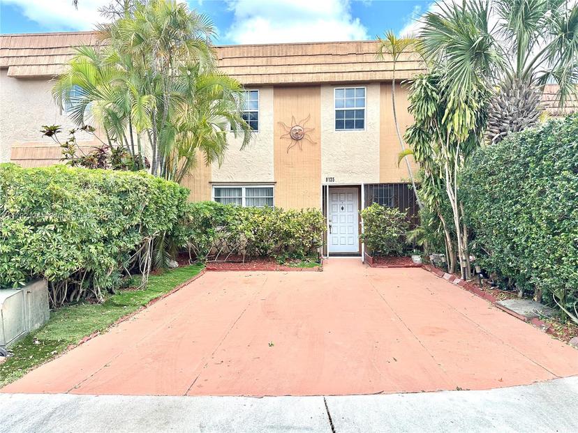 Picture of 8135 W 9Th Ave, Hialeah FL 33014
