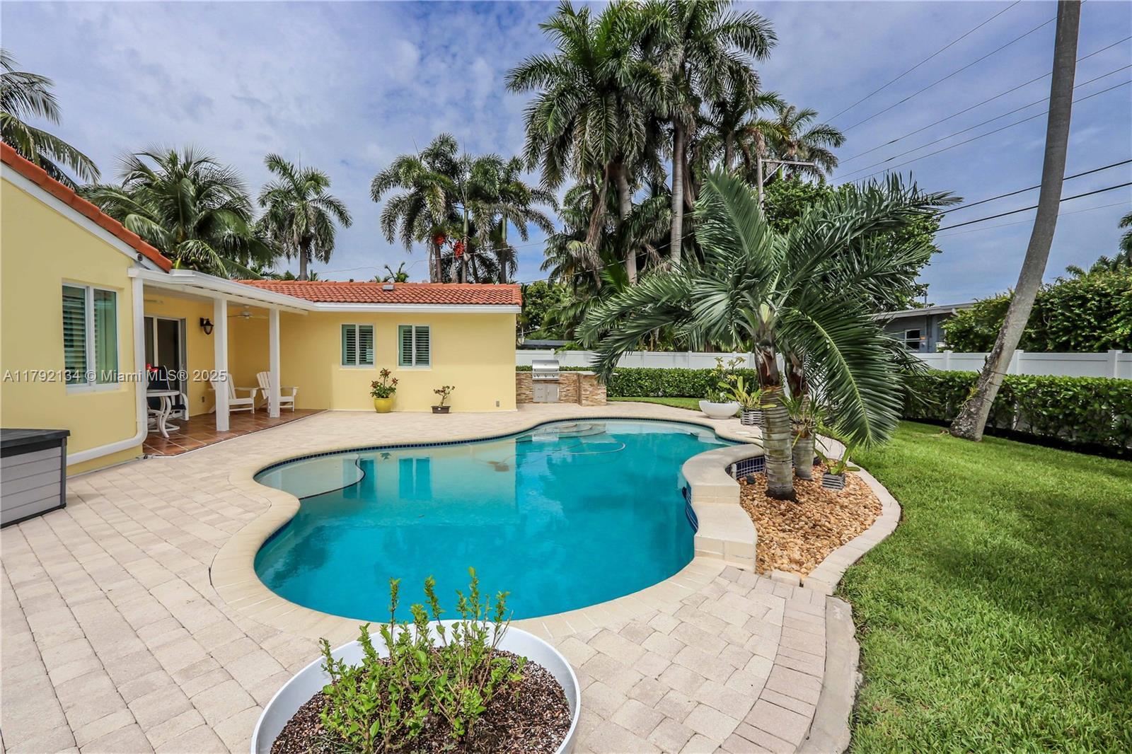 Picture of 1215 Jefferson St, Hollywood, FL 33019