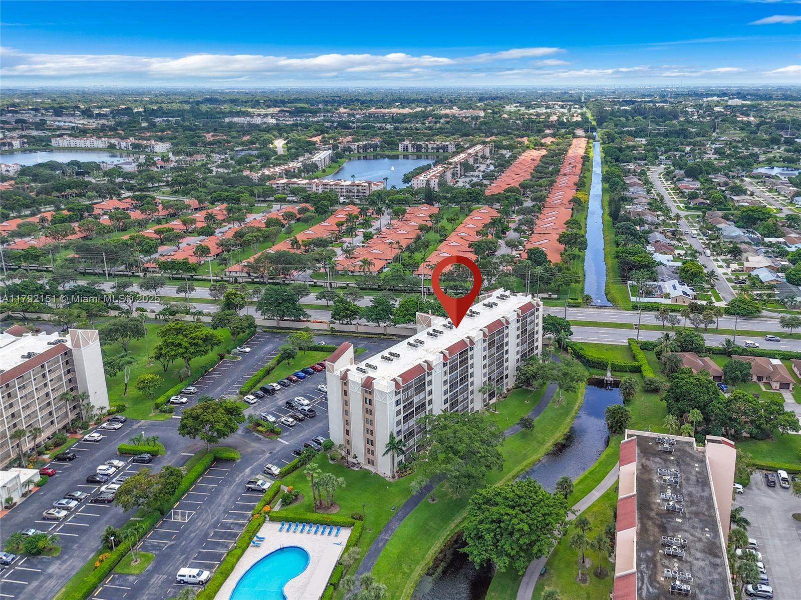 Picture of 14475 Strathmore Ln # 305, Delray Beach, FL 33446