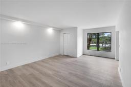 Picture of 14475 Strathmore Ln # 305, Delray Beach, FL 33446