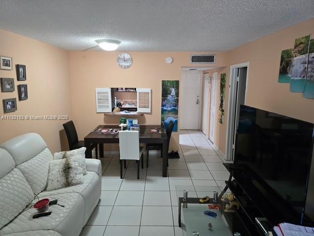 Picture of 14401 N Kendall Dr # 111N, Miami FL 33186