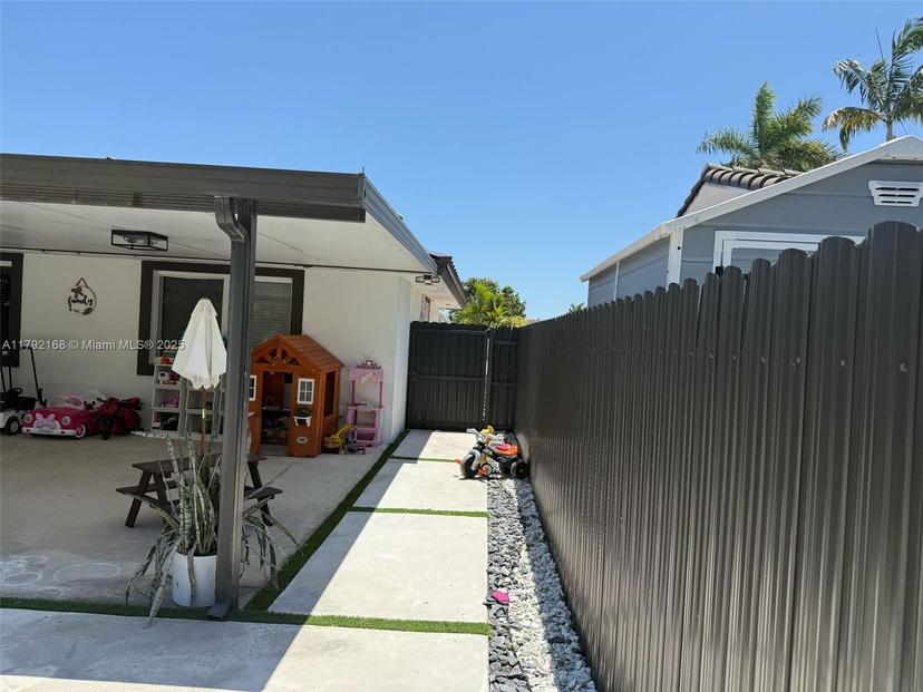 Picture of 13211 SW 52Nd St, Miami FL 33175