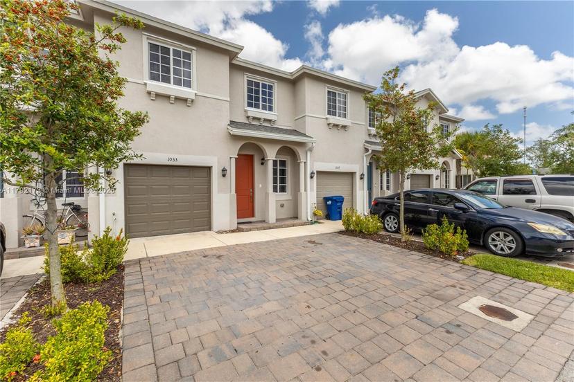Picture of 1033 NW 208Th Ter, Miami Gardens FL 33169