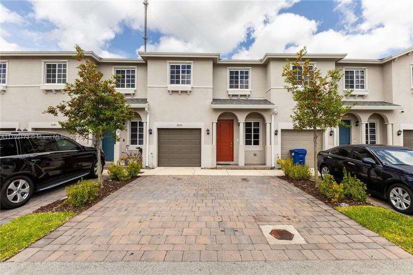 Picture of 1033 NW 208Th Ter, Miami Gardens FL 33169