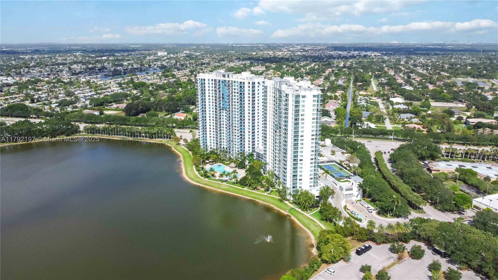 Picture of 2641 N Flamingo Rd # 405N, Sunrise, FL 33323
