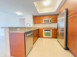 Picture of 2641 N Flamingo Rd # 405N, Sunrise, FL 33323