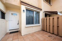 Picture of 862 NW 81St Ter # 6, Plantation, FL 33324