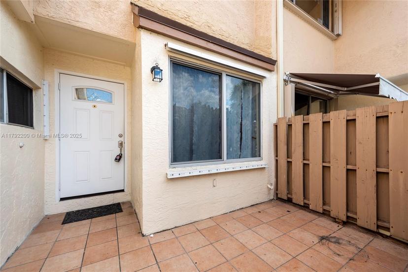 Picture of 862 NW 81St Ter # 6, Plantation FL 33324