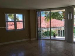 Picture of 19900 E Country Club Dr # 612, Aventura, FL 33180