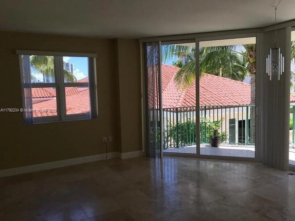 Picture of 19900 E Country Club Dr # 612, Aventura FL 33180