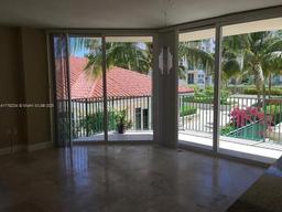 Picture of 19900 E Country Club Dr # 612, Aventura, FL 33180