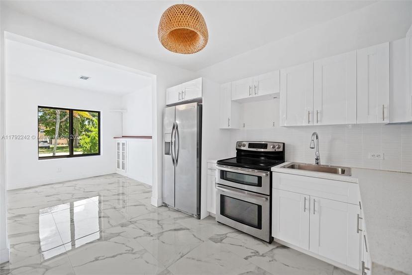 Picture of 1683 NE 168Th St, North Miami Beach FL 33162