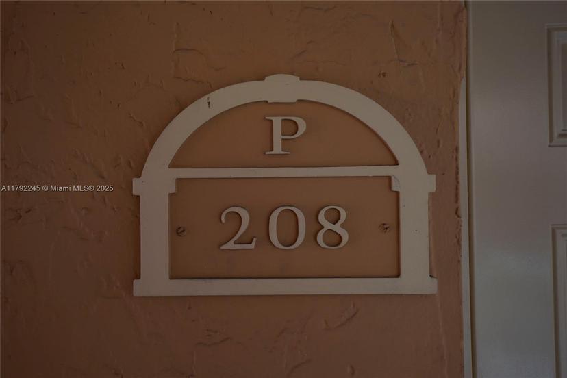 Picture of 17911 NW 68Th Ave # P208, Hialeah FL 33015
