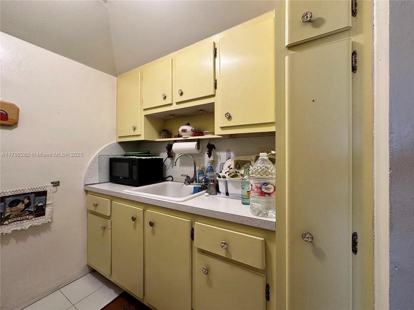 Picture of 50 NW 204Th St # 24, Miami Gardens FL 33169