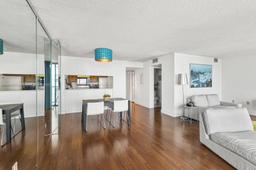 Picture of 600 NE 36Th St # 1810, Miami, FL 33137