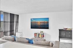 Picture of 1000 Parkview Dr # 329, Hallandale Beach, FL 33009
