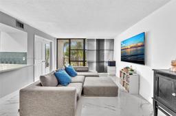 Picture of 1000 Parkview Dr # 329, Hallandale Beach, FL 33009