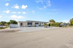 Picture of 9365 SW 44Th St, Miami, FL 33165