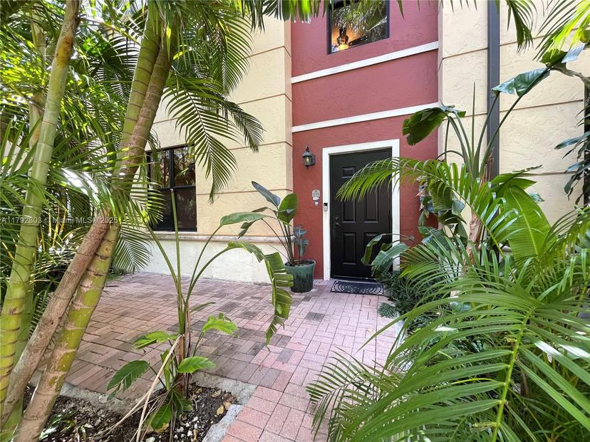 Picture of 888 S Douglas Rd # 119, Coral Gables FL 33134