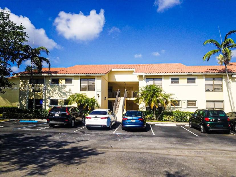 Picture of 1513 Lake Crystal Dr # B, West Palm Beach FL 33411