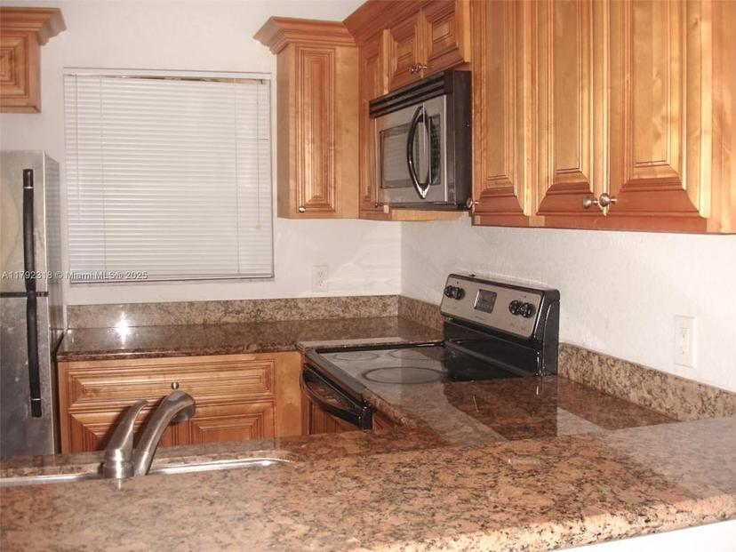 Picture of 1513 Lake Crystal Dr # B, West Palm Beach FL 33411