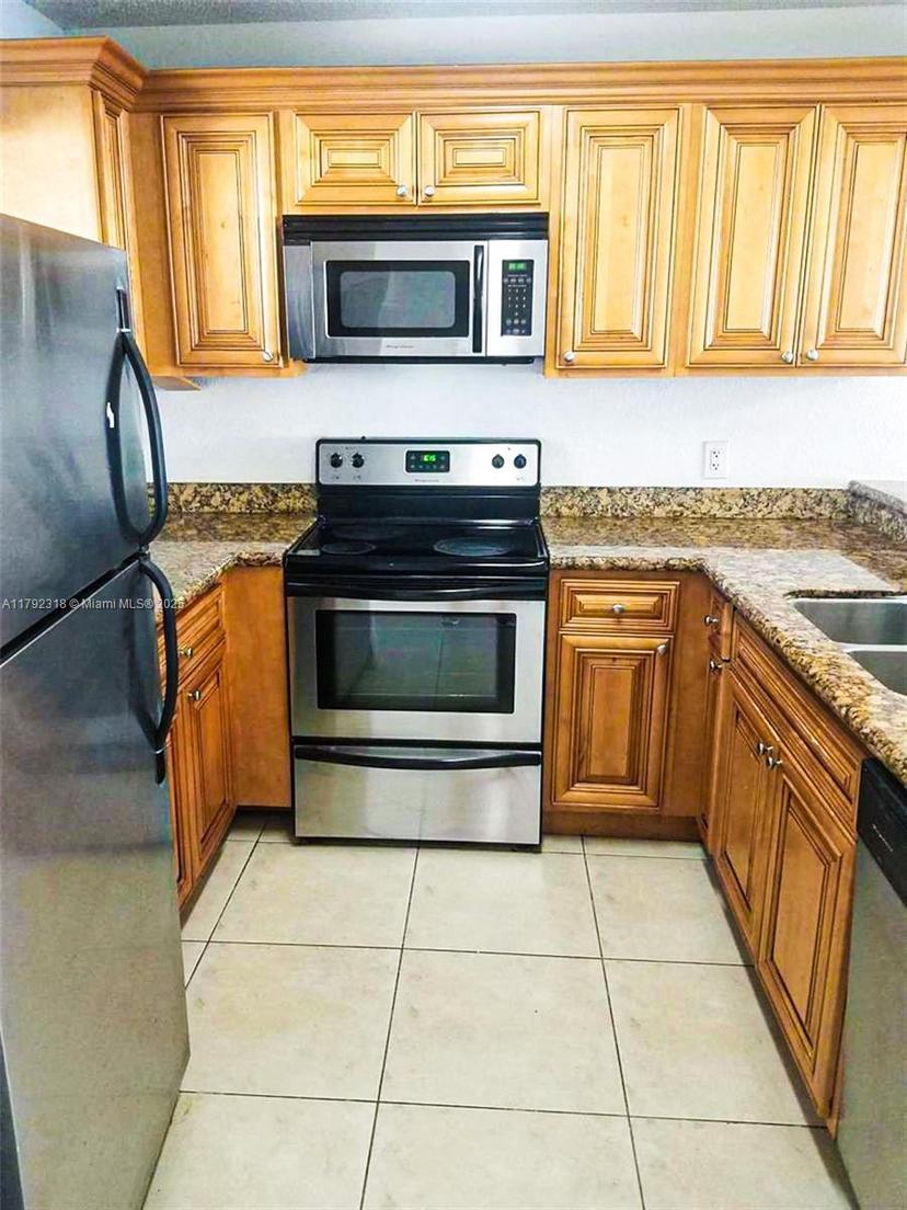 Picture of 1513 Lake Crystal Dr # B, West Palm Beach FL 33411