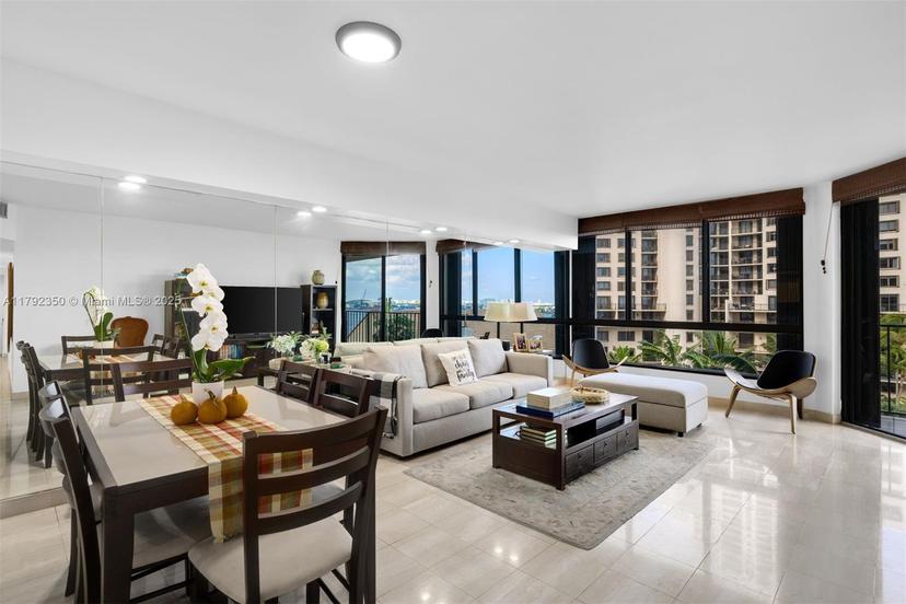 Picture of 520 Brickell Key Dr # A704, Miami FL 33131