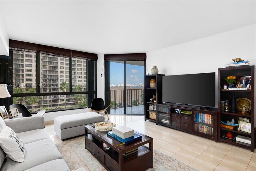 Picture of 520 Brickell Key Dr # A704, Miami FL 33131