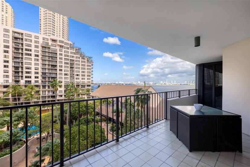 Picture of 520 Brickell Key Dr # A704, Miami FL 33131