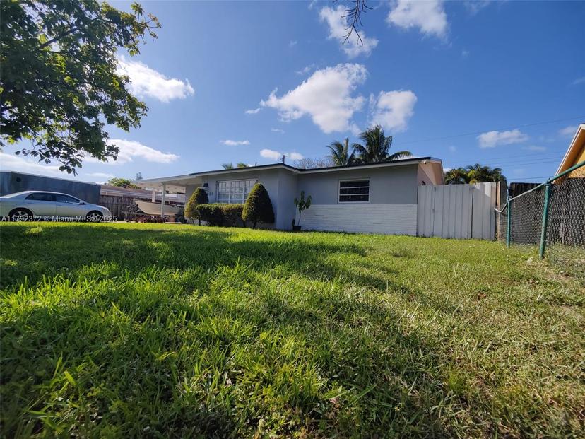 Picture of 5331 SW 57Th Ct, Davie FL 33314