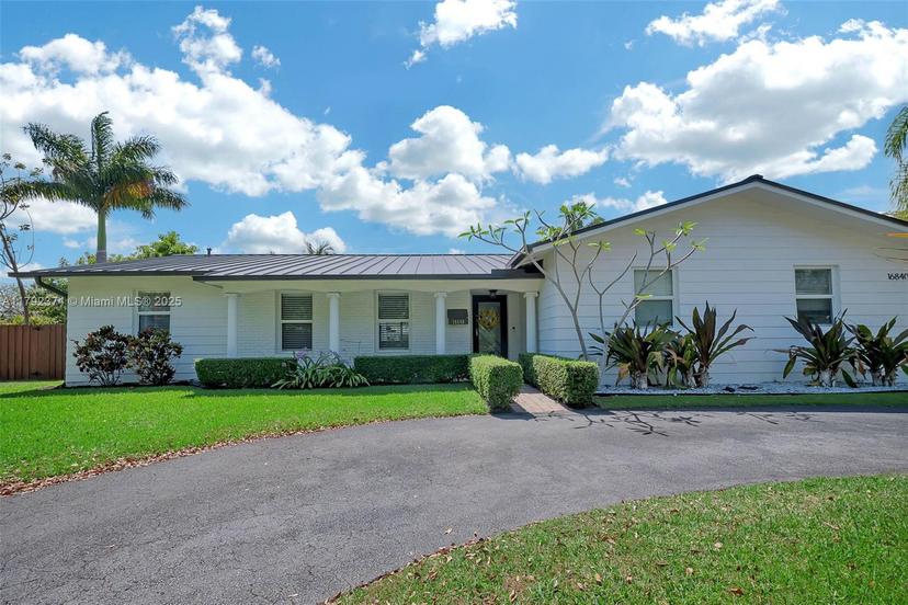 Picture of 16840 SW 87Th Ave, Palmetto Bay FL 33157