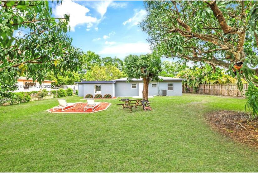 Picture of 13320 N Miami Ave, Miami FL 33168