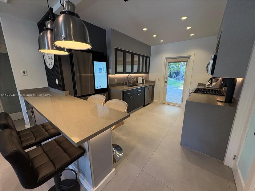 Picture of 1205 NE 17Th Ter, Fort Lauderdale FL 33304