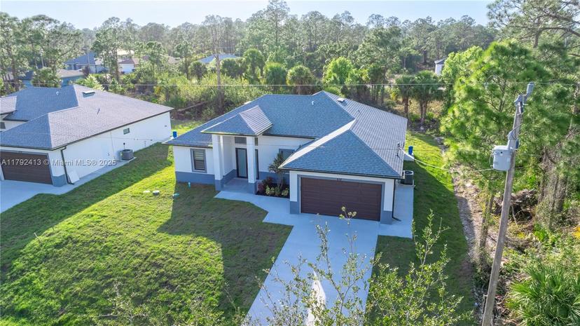 Picture of 432 Mallory Ave S, Lehigh Acres FL 33974